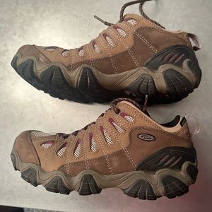 Oboz Waterproof Women’s Hiking Shoes